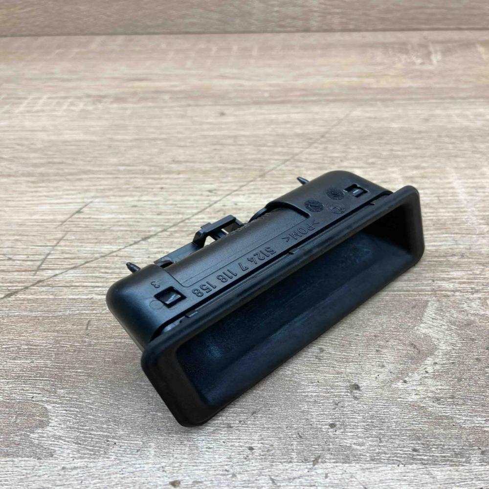 7118158   Tailgate/trunk/boot exterior handle BMW 5 E60 E61