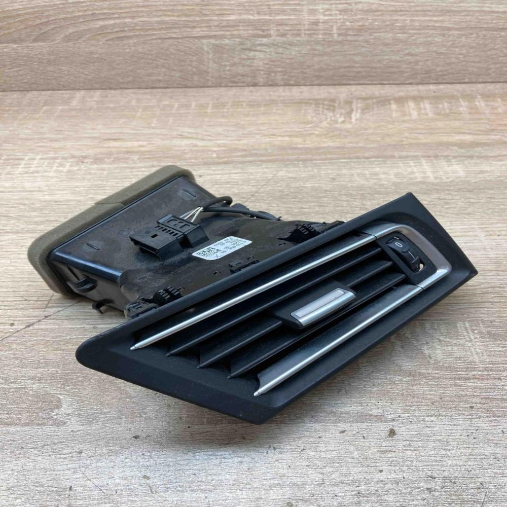 9115858 9115858 06  Dashboard side air vent grill/cover trim BMW 7 F01 F02 F03 F