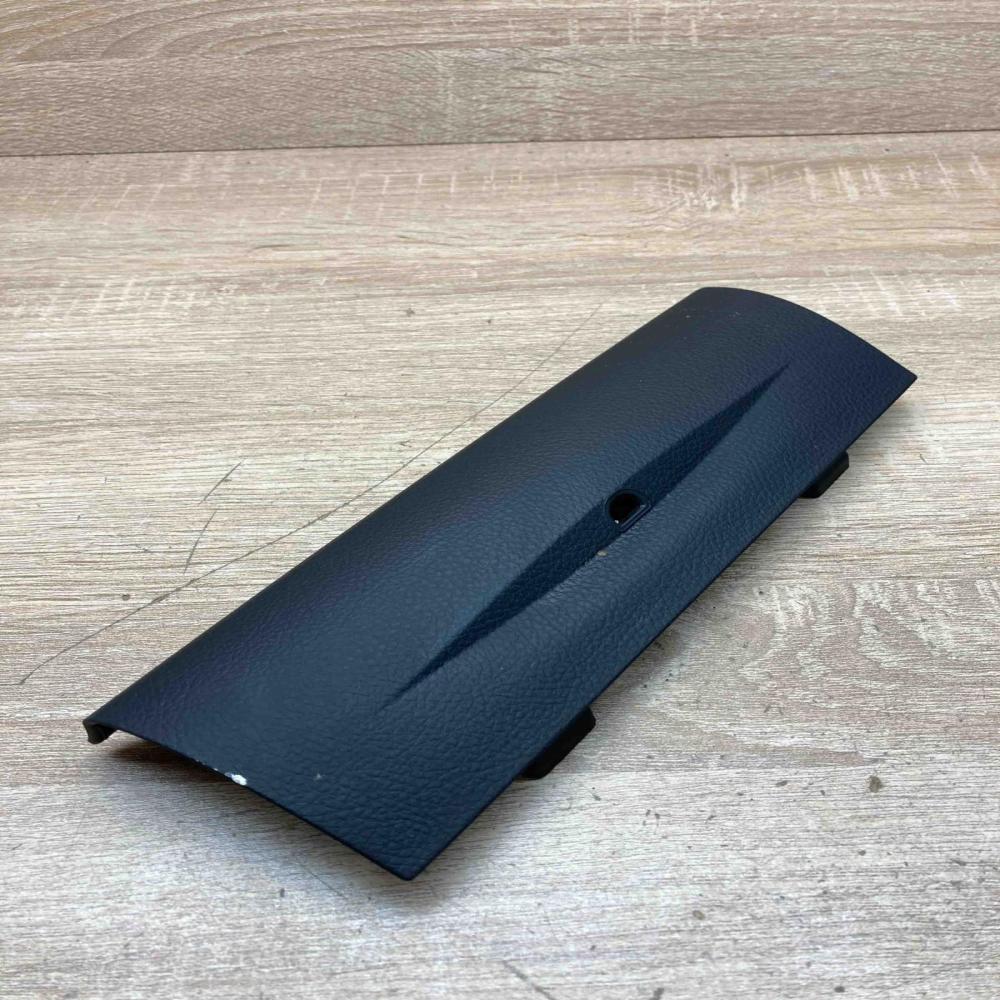9218562   Other interior part BMW 3 F30 F35 F31