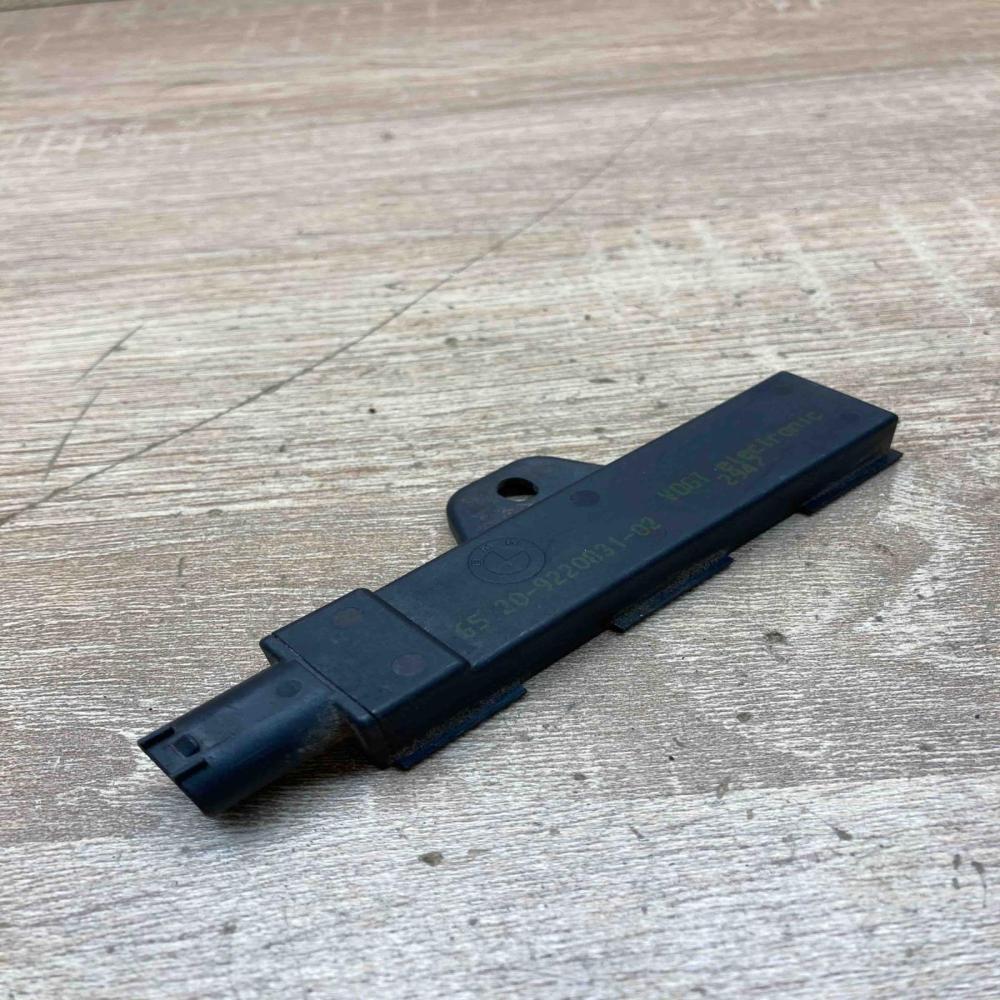 9220831   Keyless system antenna BMW 7 G11 G12