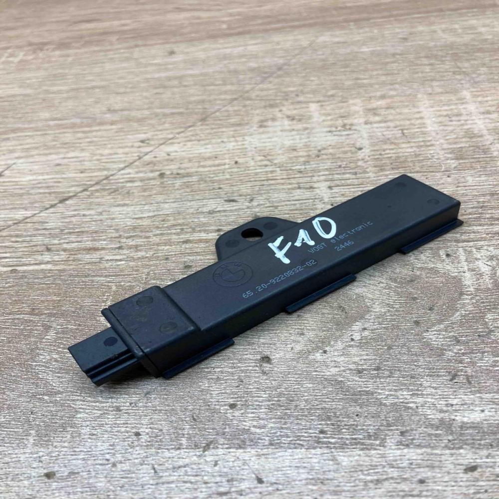 9220832   Keyless system antenna BMW 5 F10 F11