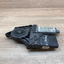 0130821696   Rear door window regulator motor Volkswagen PASSAT B5
