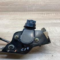 Mazda 626   Accelerator throttle pedal Mazda 626