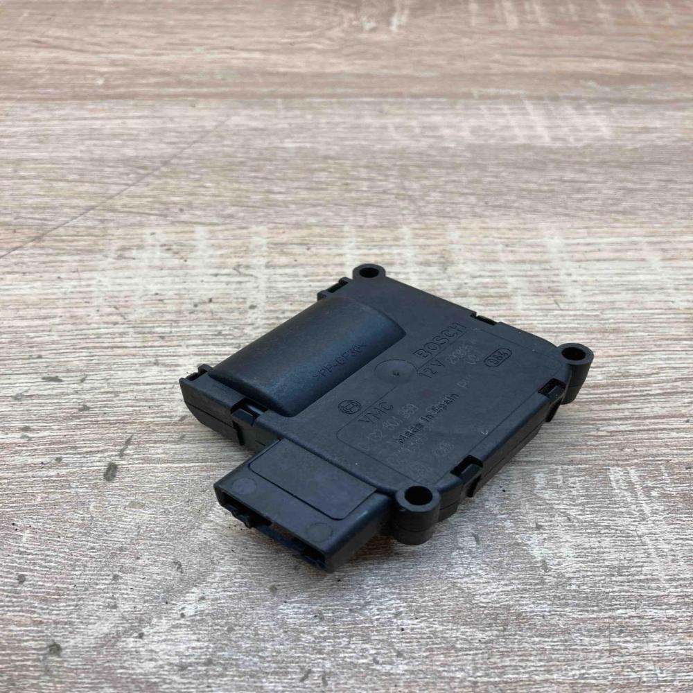 4F0820511A 0132801359  Air flap motor/actuator Audi A6 S6 C6 4F