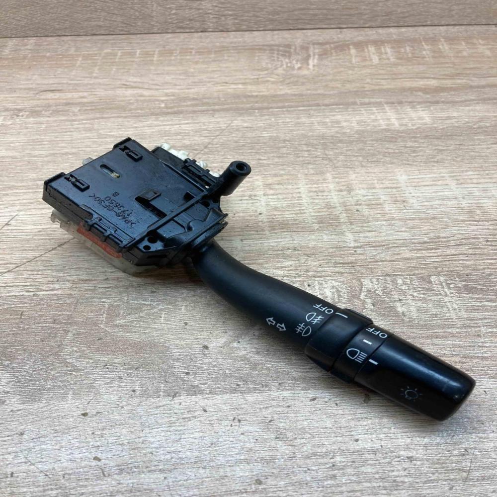 84140 05110 L93  Indicator stalk Toyota Avensis T250