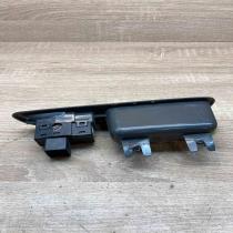 9472275 02W464  Electric window control switch Volvo V70