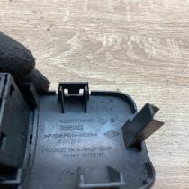 8200095495B 8200176081  Headlight level height control switch Renault Clio III