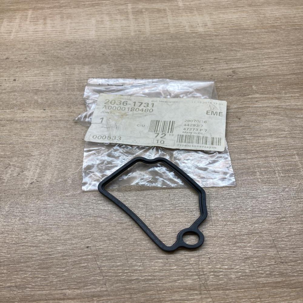 A0000180480   Other engine part Mercedes-Benz Vario