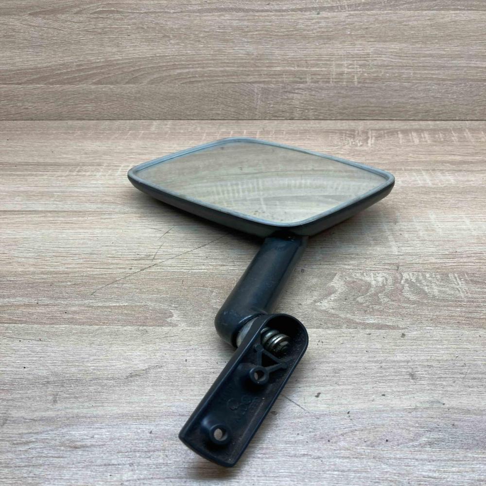 111 E1 17046 2831281 85  Manual wing mirror Volkswagen Golf I