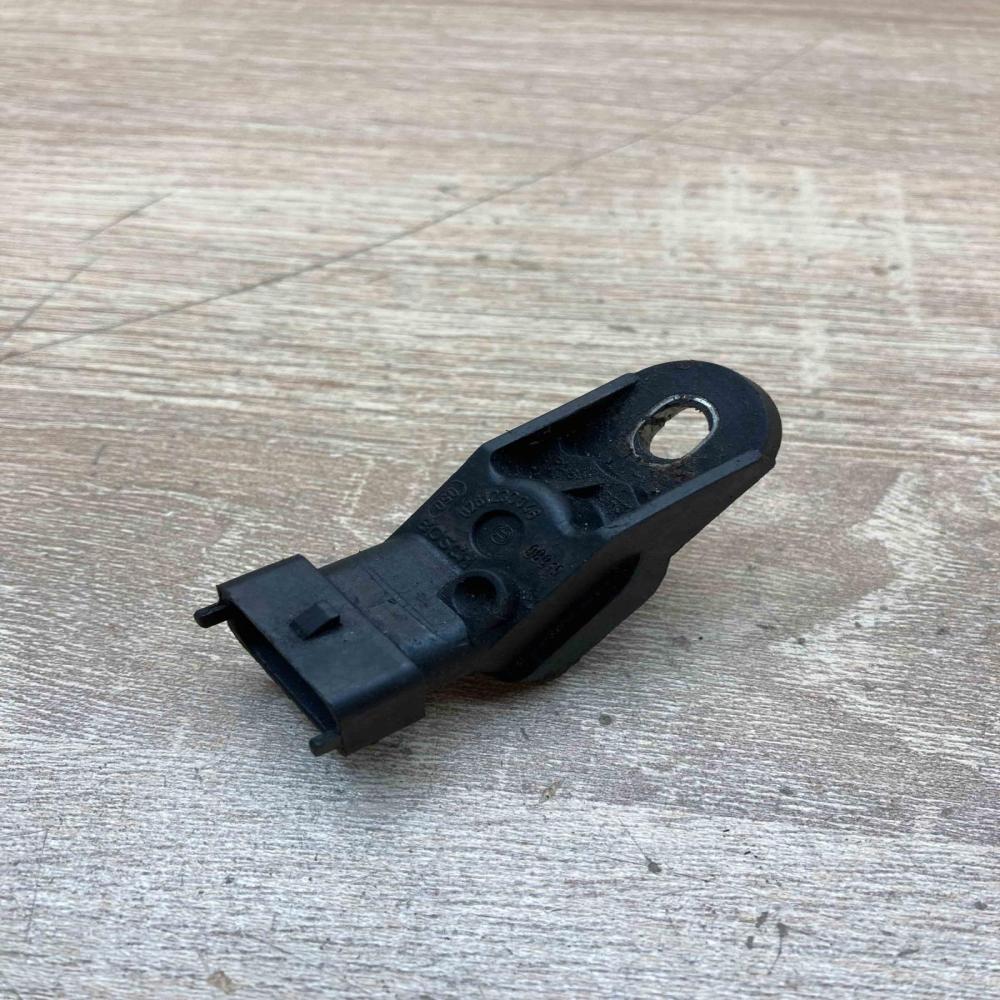 0261230046   Fuel pressure sensor BMW X5 E53