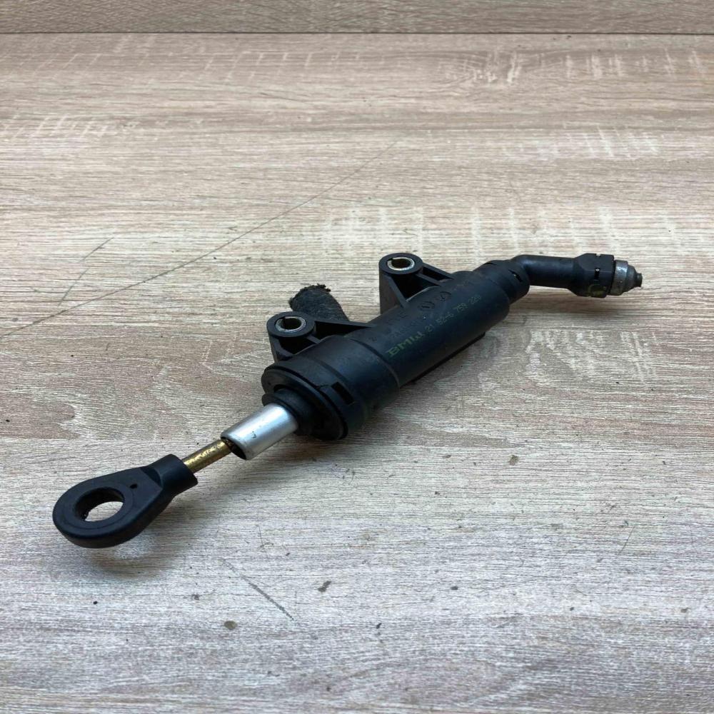6759220   Clutch master cylinder BMW 5 E39