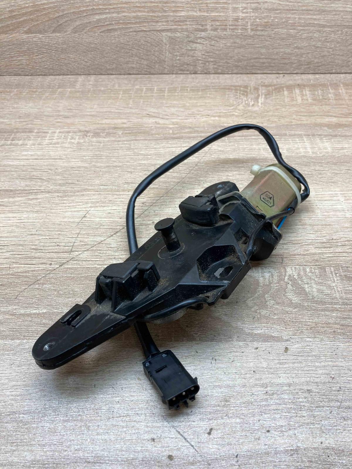 8362371   Tailgate/trunk/boot lock/catch/latch BMW 5 E39