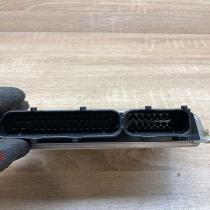 8D0907558F 0261204613 614 Engine control unit/module ECU Volkswagen PASSAT B5
