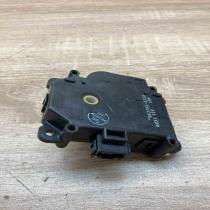 063700 8330   Air flap motor/actuator Toyota RAV 4 (XA20)