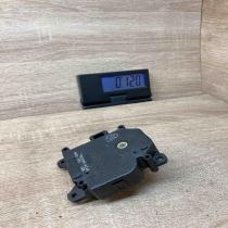 063700 8330   Air flap motor/actuator Toyota RAV 4 (XA20)