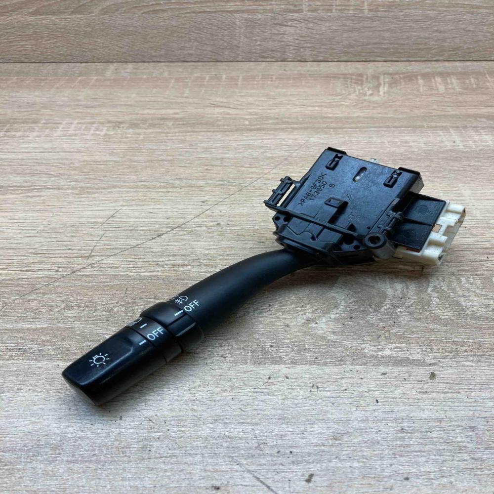 84140 05110 L93  Indicator stalk Toyota Corolla Verso E121