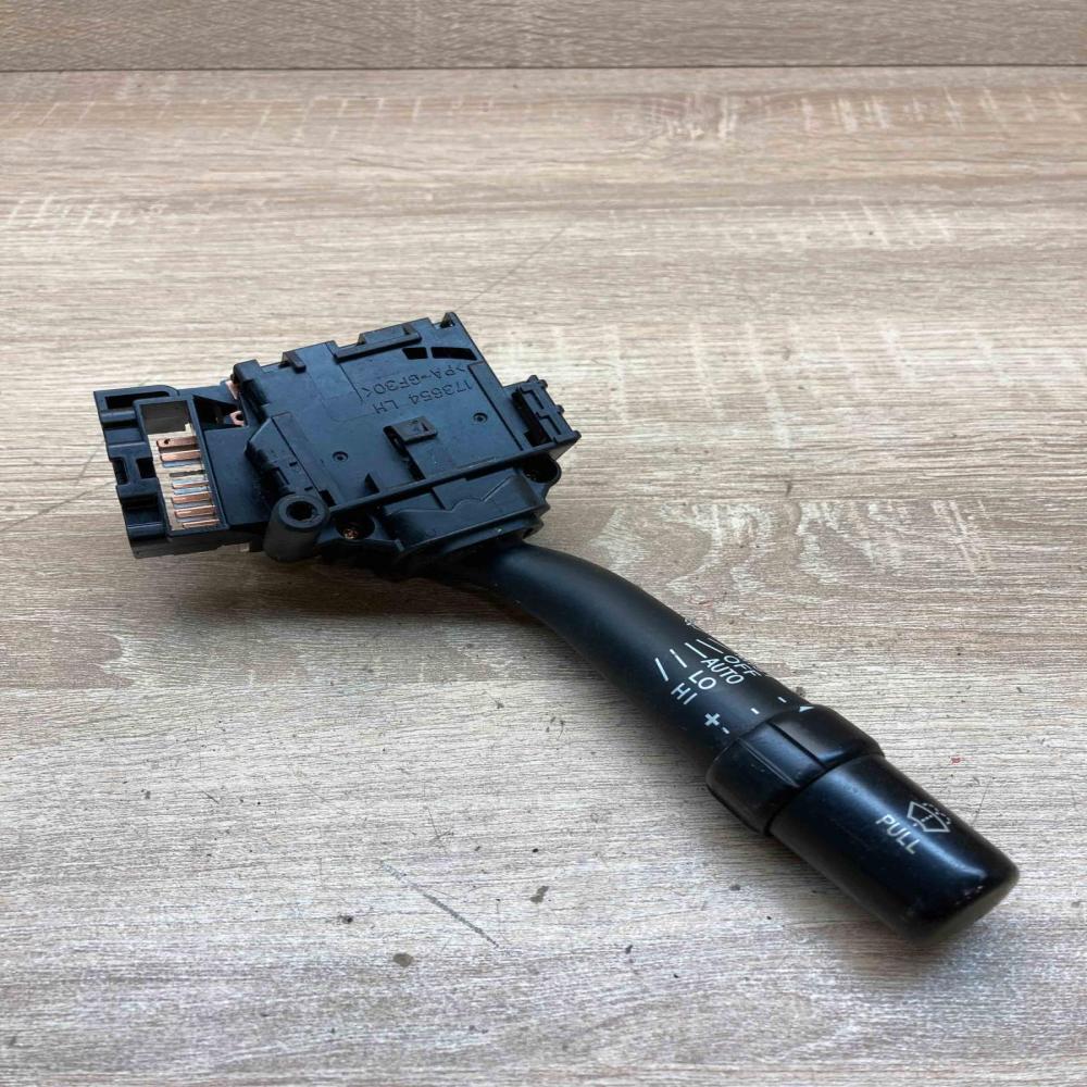 84652 05160 L98  Wiper control stalk Toyota Avensis T250