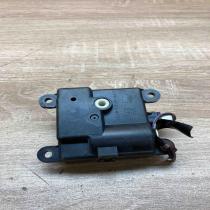 3K010 30840   Air flap motor/actuator Nissan Qashqai+2