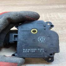 063800 0181   Air flap motor/actuator Toyota Corolla E140 E150