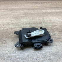 063800 0181   Air flap motor/actuator Toyota Corolla E140 E150
