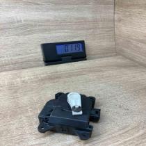 063800 0181   Air flap motor/actuator Toyota Corolla E140 E150