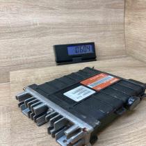 443907311 0261200251  Engine control unit/module ECU Audi 80 90 B3