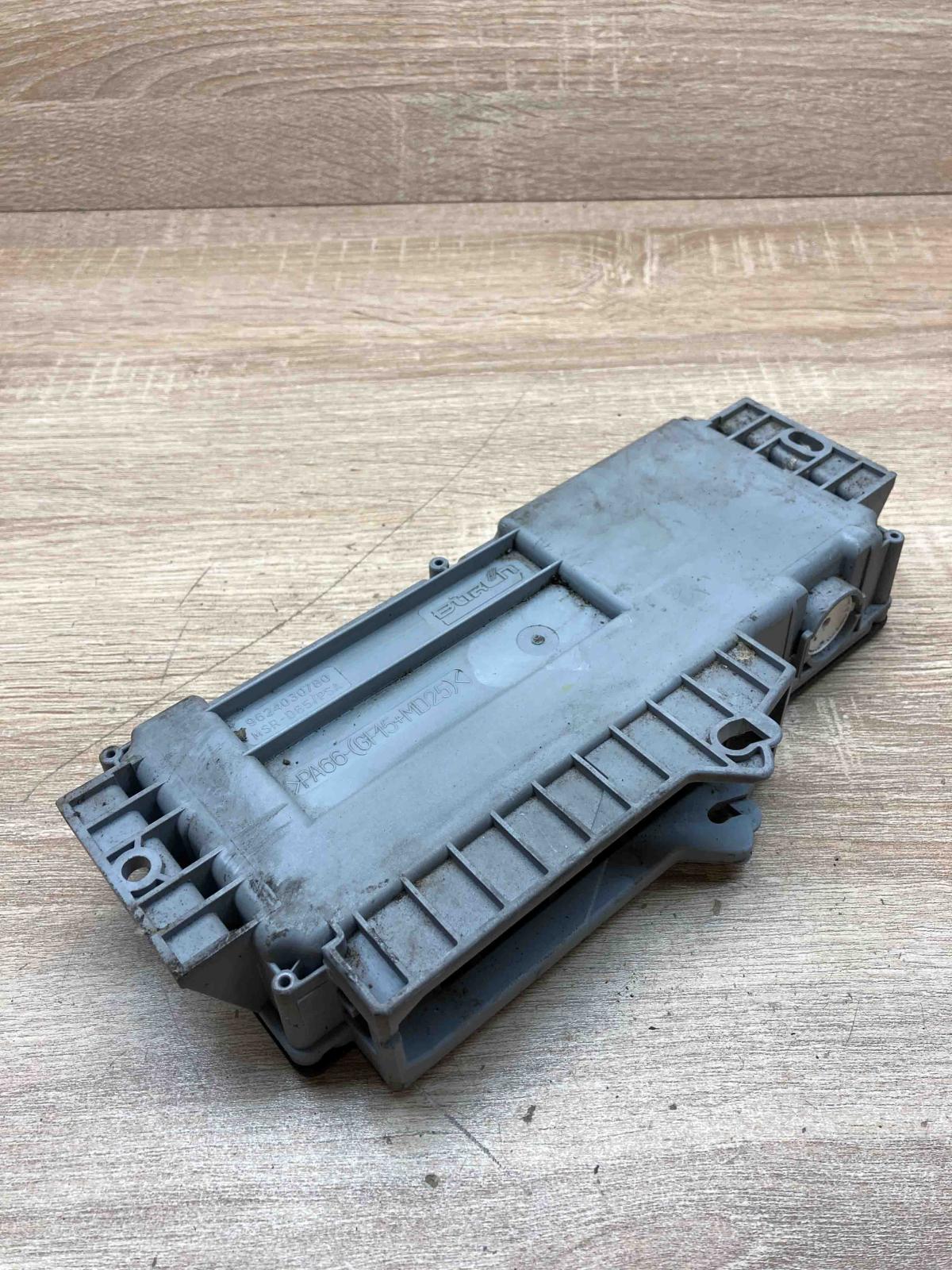 9624030780   Comfort/convenience module Peugeot 406