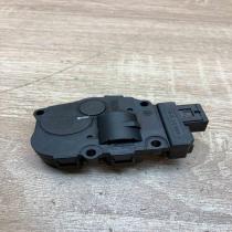 T946104A   Air flap motor/actuator Mercedes-Benz GLE (W166 - C292)