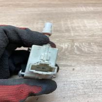 4E0810773A   Fuel tank cap lock motor Audi A8 S8 D3 4E