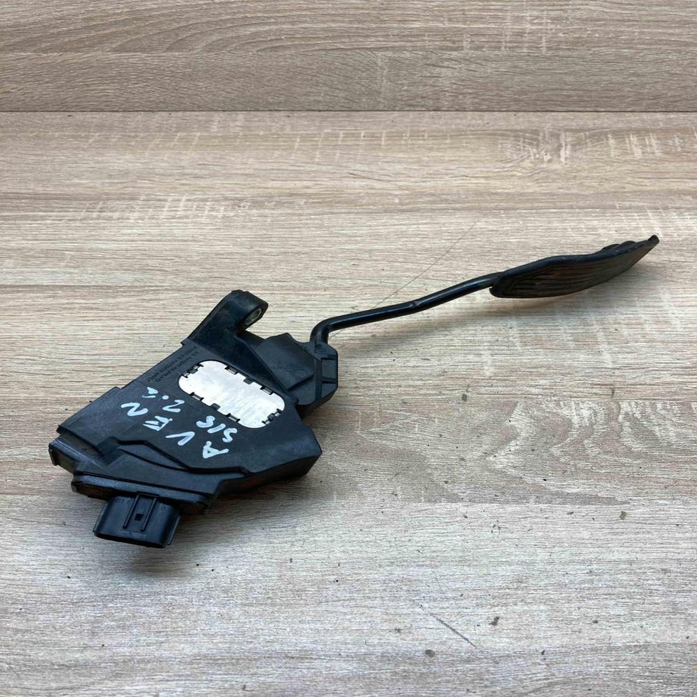 78110 05021   Accelerator throttle pedal Toyota Avensis T270
