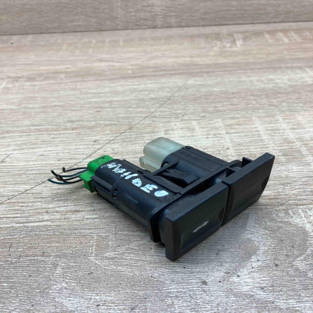 1S7T 19B514 AA   Tailgate opening switch Ford Mondeo Mk III
