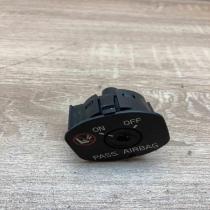 30795214   Passenger airbag on/off switch Volvo V60
