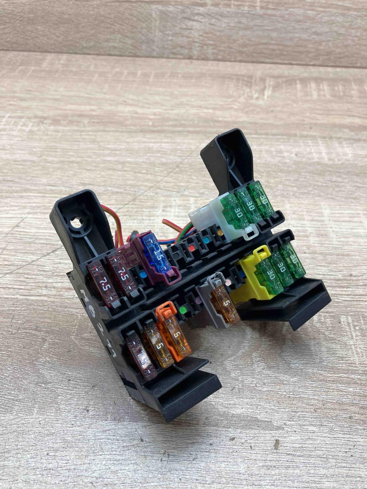 2115450301 1394331  Fuse box set Mercedes-Benz E W211