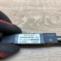 8622365   Airbag deployment crash/impact sensor Volvo V70