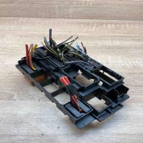 1245450140   Relay mounting block Mercedes-Benz E W124