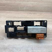 1245450140   Relay mounting block Mercedes-Benz E W124