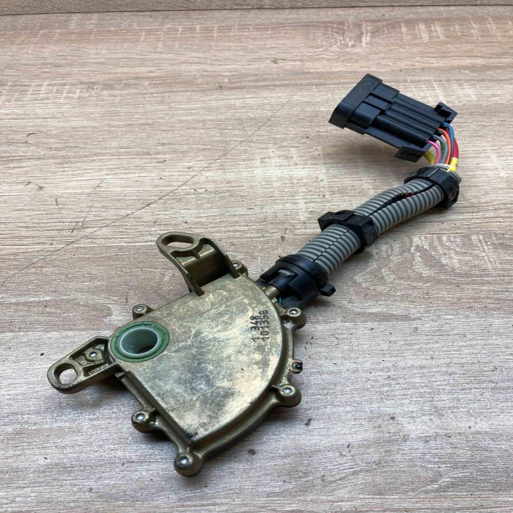 134810135B 10135B  Other gearbox part KIA Sedona