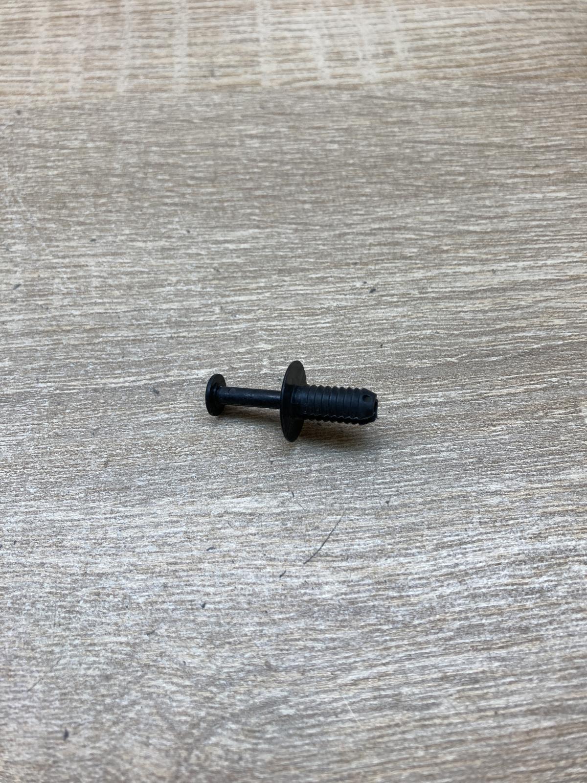 A1639900292   Other under body part Mercedes-Benz ML W163