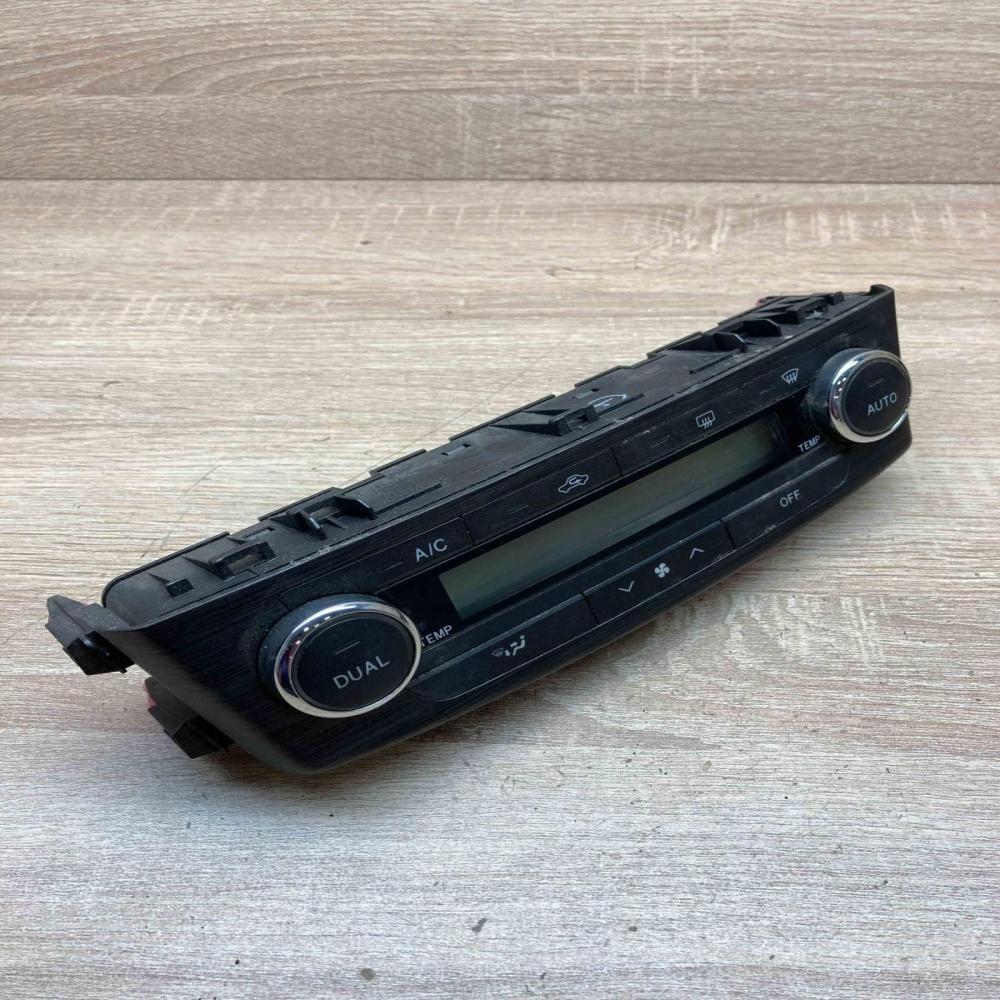 55900 05350   Climate control unit Toyota Avensis T270