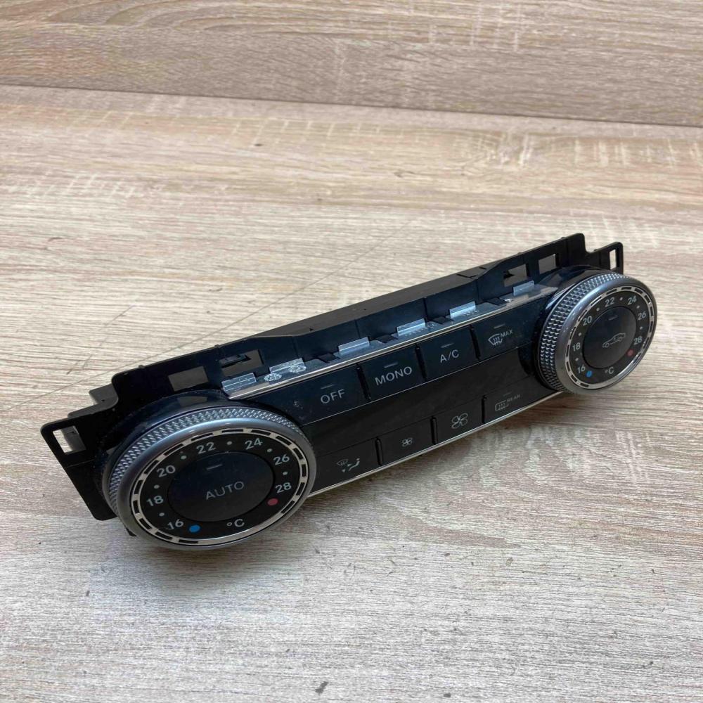 2048305790   Climate control unit Mercedes-Benz C W204