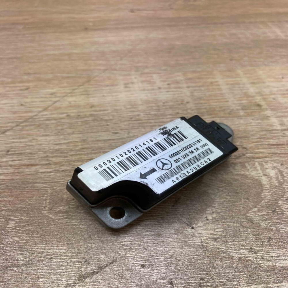 0018205626   Airbag deployment crash/impact sensor Mercedes-Benz E W210