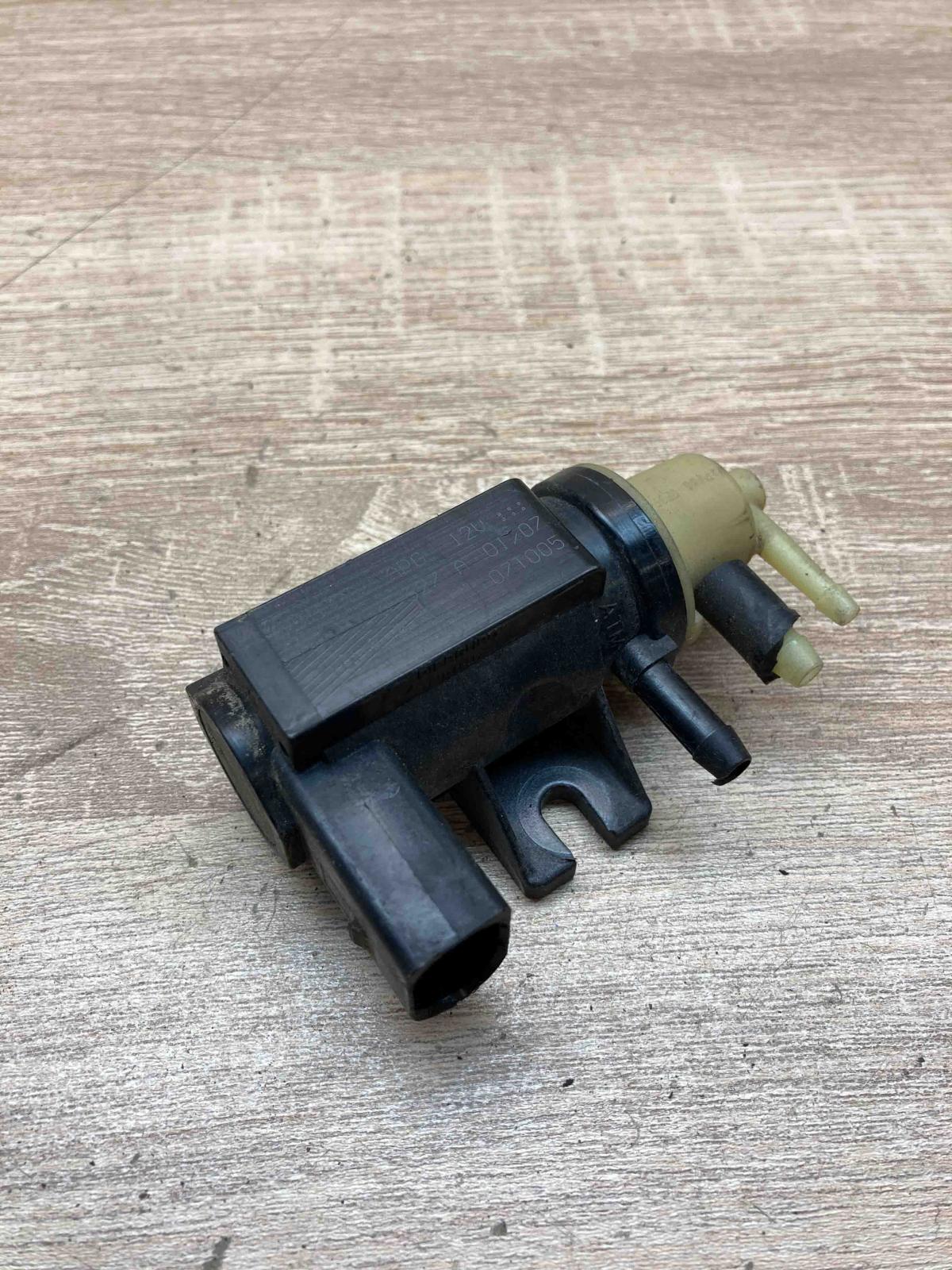 1K0906627A   Turbo solenoid valve Volkswagen PASSAT B6