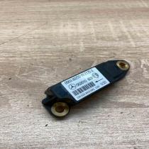 2208204426   Airbag deployment crash/impact sensor Mercedes-Benz S W220