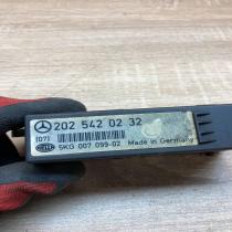2025420232 5KG007099 02  Light module LCM Mercedes-Benz C W202