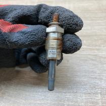 0100226239   Glow plug Renault Megane I