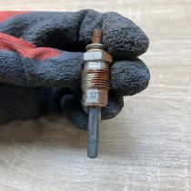 0100226239   Glow plug Renault Megane I