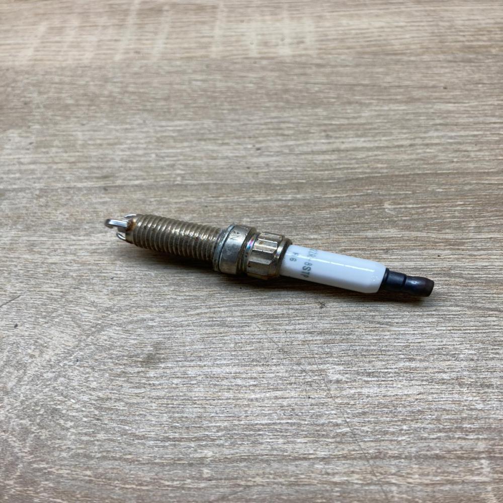 12ZR 8STP   Spark plug Peugeot 2008 I