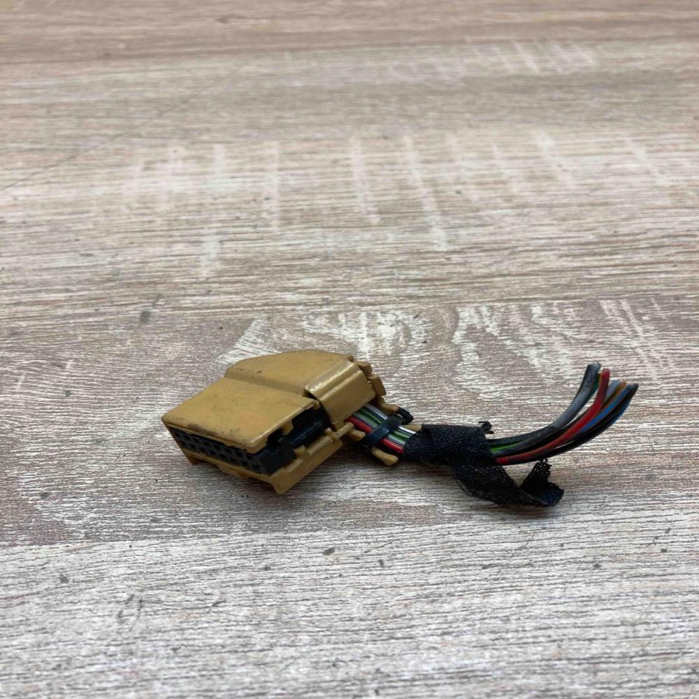 443971883A   Plug wire Volkswagen Golf IV