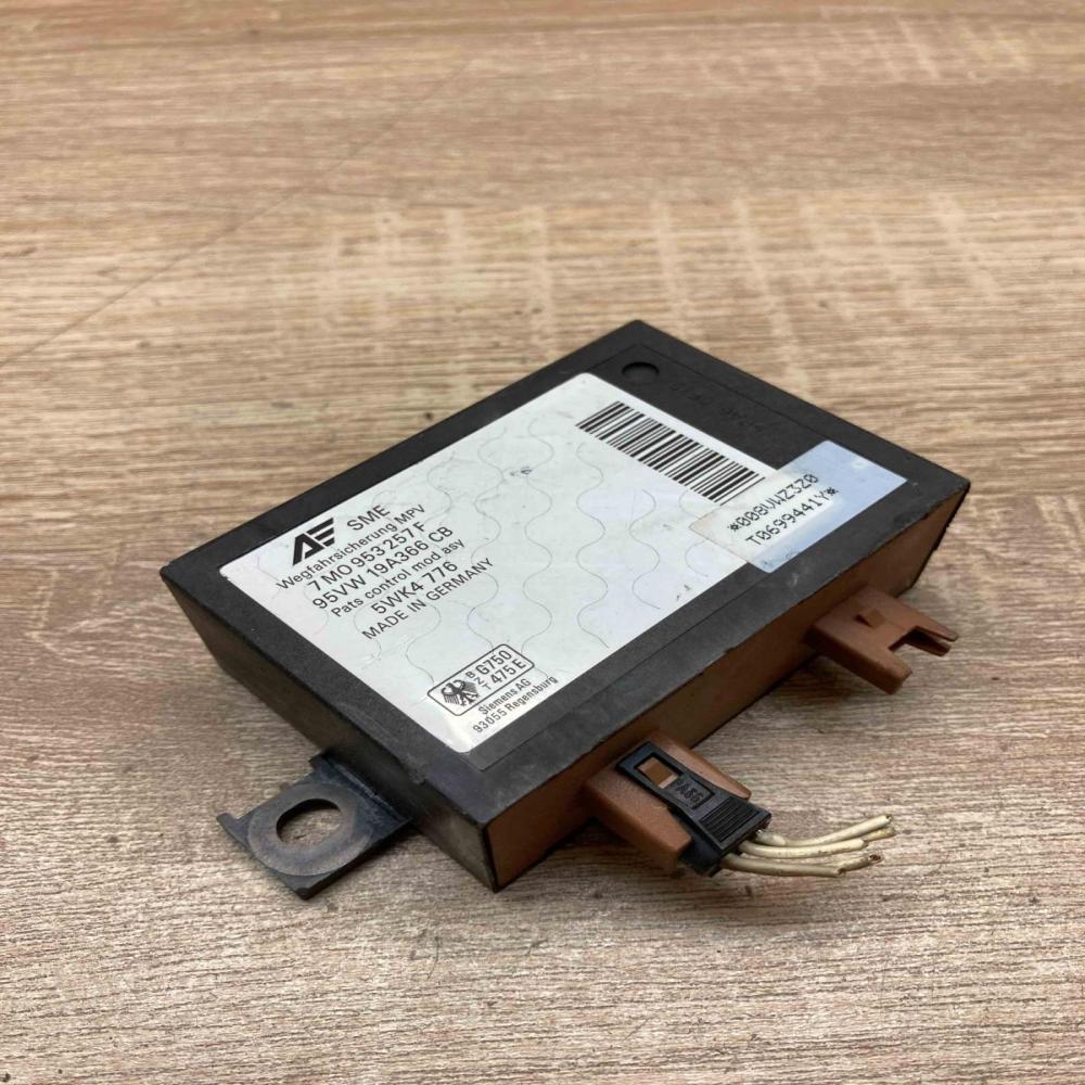 7M0953257F 95VW 19A366 CB  Immobilizer control unit/module Ford Galaxy