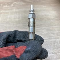 0100226227   Glow plug Volkswagen Transporter - Caravelle T4